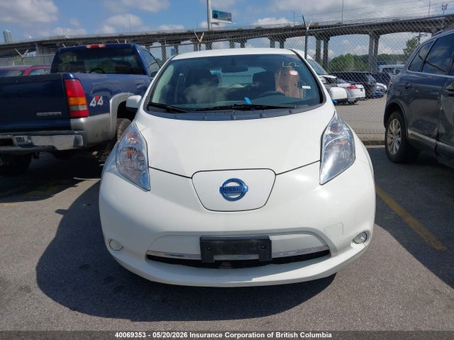 2017 Nissan Leaf მანქანა იყიდება აუქციონზე, vin: 1N4BZ0CP4HC309770, აუქციონის ნომერი: 40069353