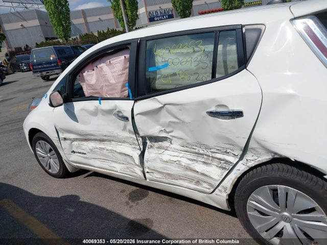 2017 Nissan Leaf მანქანა იყიდება აუქციონზე, vin: 1N4BZ0CP4HC309770, აუქციონის ნომერი: 40069353
