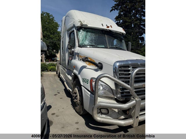 Продаж на аукціоні авто 2016 Freightliner Cascadia 125, vin: 3AKJGLBGXGSHJ6554, номер лоту: 40069362