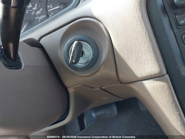 40069374 :رقم المزاد ، 4T1BG22K5VU125201 vin ، 1997 Toyota Camry مزاد بيع