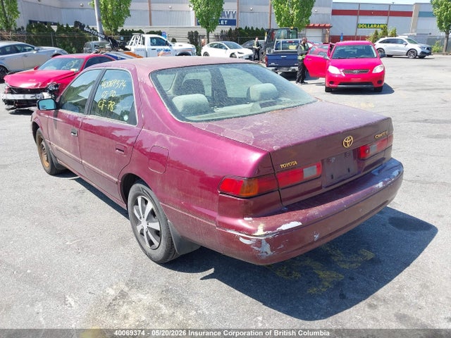 40069374 :رقم المزاد ، 4T1BG22K5VU125201 vin ، 1997 Toyota Camry مزاد بيع
