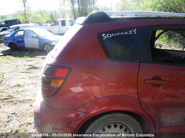 40069376 :رقم المزاد ، 5Y2SL65878Z417608 vin ، 2008 Pontiac Vibe مزاد بيع