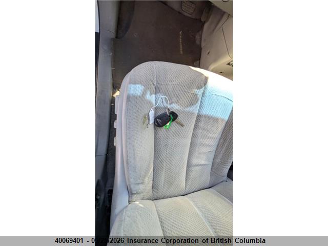 40069401 :رقم المزاد ، 5TDKA3DC1BS005932 vin ، 2011 Toyota Sienna Le مزاد بيع