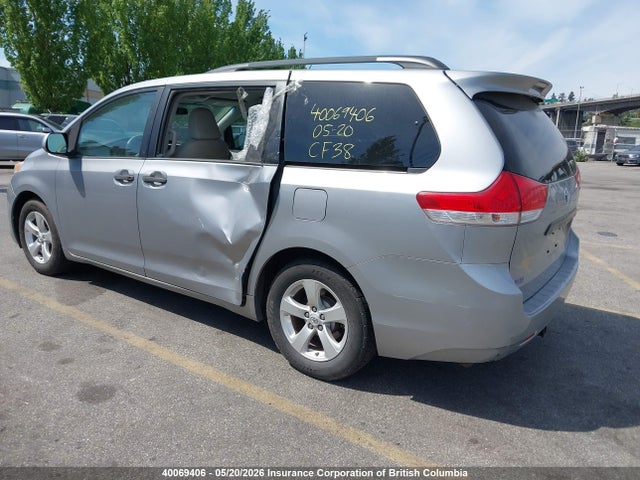 Продаж на аукціоні авто 2013 Toyota Sienna, vin: 5TDZK3DC9DS281659, номер лоту: 40069406