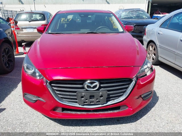 3MZBN1V7XJM264683 Mazda 3 Gs