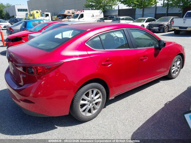 3MZBN1V7XJM264683 Mazda 3 Gs