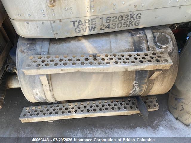 40069445 :رقم المزاد ، 1XKWP40X98R935104 vin ، 2008 Kenworth Construction W900 مزاد بيع