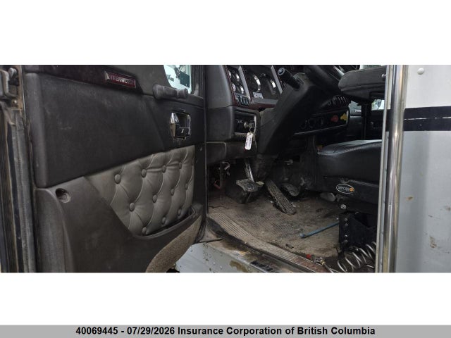 40069445 :رقم المزاد ، 1XKWP40X98R935104 vin ، 2008 Kenworth Construction W900 مزاد بيع