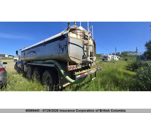 40069445 :رقم المزاد ، 1XKWP40X98R935104 vin ، 2008 Kenworth Construction W900 مزاد بيع
