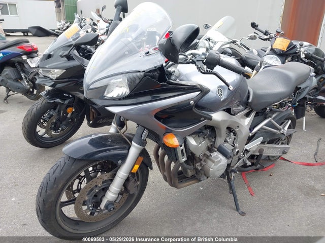 40069583 :رقم المزاد ، JYARJ08NX5A000640 vin ، 2005 Yamaha Fz5 مزاد بيع