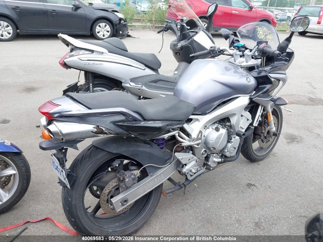 40069583 :رقم المزاد ، JYARJ08NX5A000640 vin ، 2005 Yamaha Fz5 مزاد بيع