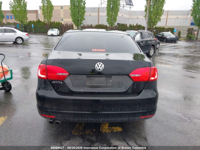 Продажа на аукционе авто 2013 Volkswagen Jetta, vin: 3VWDK7AJ2DM317810, номер лота: 40069627