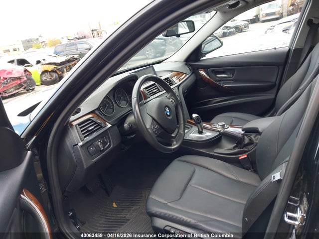 40063459 :رقم المزاد ، WBA3B1C5XCF460821 vin ، 2012 Bmw 320 I مزاد بيع