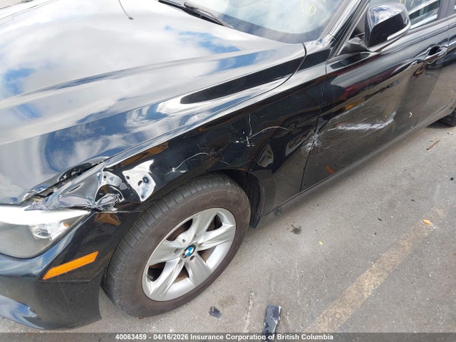 40063459 :رقم المزاد ، WBA3B1C5XCF460821 vin ، 2012 Bmw 320 I مزاد بيع