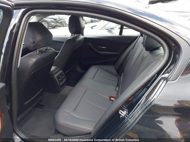 40063459 :رقم المزاد ، WBA3B1C5XCF460821 vin ، 2012 Bmw 320 I مزاد بيع