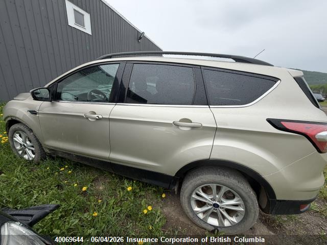 2018 Ford Escape Se მანქანა იყიდება აუქციონზე, vin: 1FMCU9GD1JUA67887, აუქციონის ნომერი: 40069644