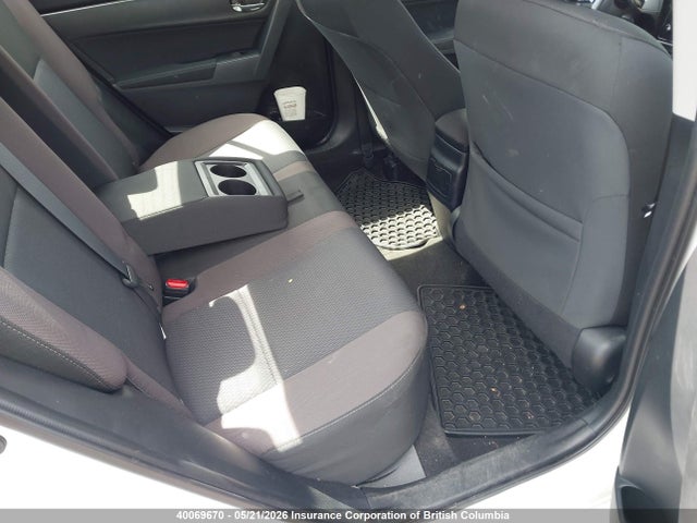 40069670 :رقم المزاد ، 2T1BURHE6HC938779 vin ، 2017 Toyota Corolla Le مزاد بيع