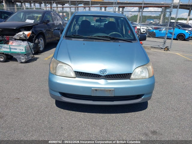 40069702 :رقم المزاد ، JTDBT1239Y0059380 vin ، 2000 Toyota Echo مزاد بيع