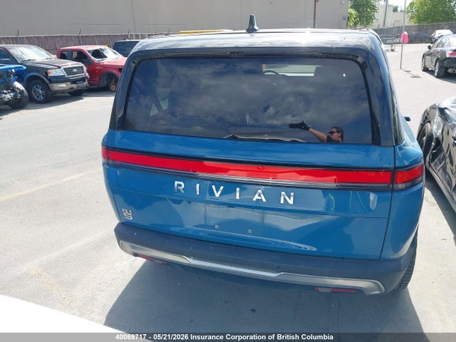 40069717 :رقم المزاد ، 7PDSGABA0PN011778 vin ، 2023 Rivian R1s مزاد بيع