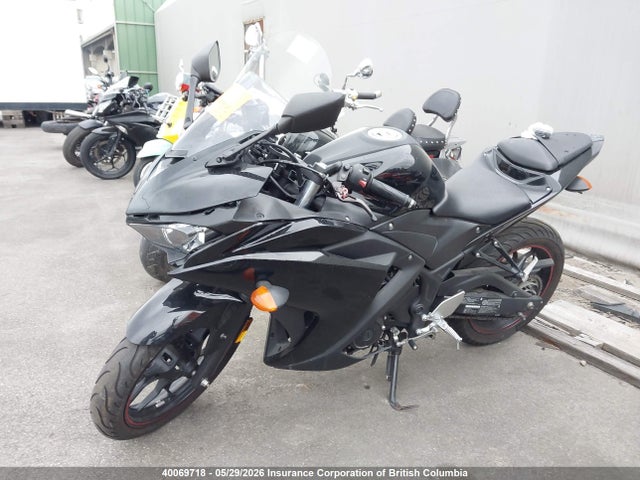 MH3RH06N2FK002866 Yamaha YZFR3