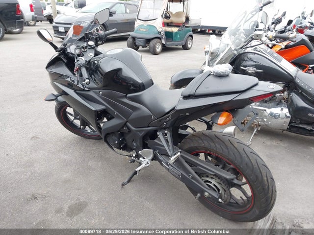 MH3RH06N2FK002866 Yamaha YZFR3