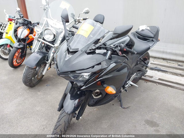 MH3RH06N2FK002866 Yamaha YZFR3