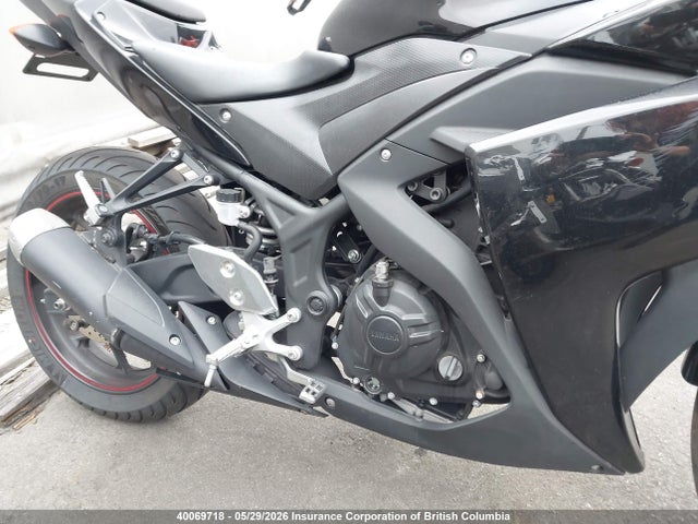MH3RH06N2FK002866 Yamaha YZFR3