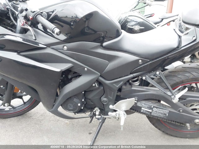 MH3RH06N2FK002866 Yamaha YZFR3