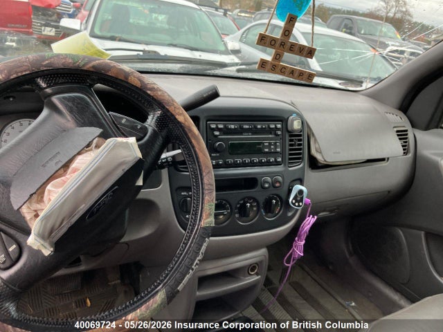 2002 Ford Escape Xlt მანქანა იყიდება აუქციონზე, vin: 1FMYU04102KB00015, აუქციონის ნომერი: 40069724