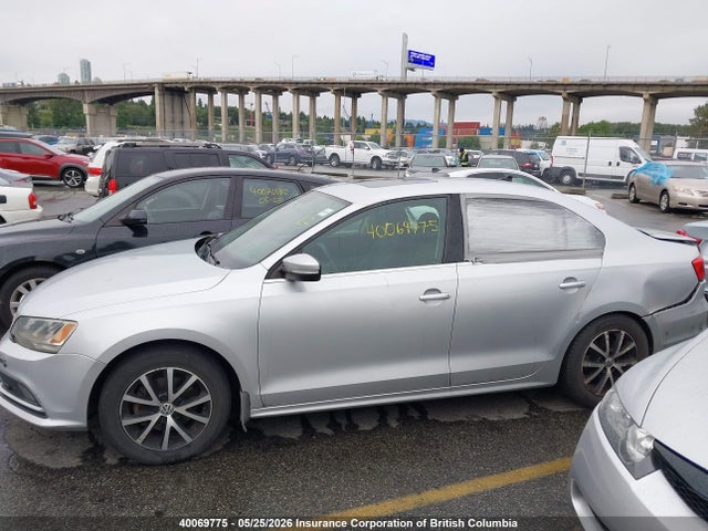 3VWD07AJ3FM333586 Volkswagen Jetta