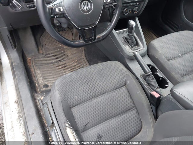 3VWD07AJ3FM333586 Volkswagen Jetta