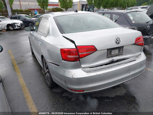 3VWD07AJ3FM333586 Volkswagen Jetta