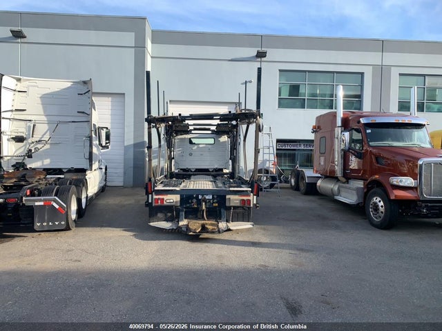 40069794 :رقم المزاد ، 4V5RC9DG6FN184012 vin ، 2015 Volvo Vah مزاد بيع