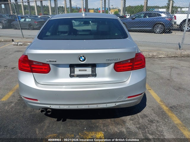 WBA3B3G52FNR85842 BMW 328I