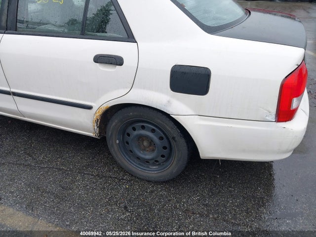 Продаж на аукціоні авто 2000 Mazda Protege Dx/lx, vin: JM1BJ2225Y0257974, номер лоту: 40069942