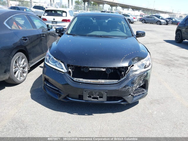 40070071 :رقم المزاد ، JHMCR6F36HC800382 vin ، 2017 Honda Accord Hybrid مزاد بيع