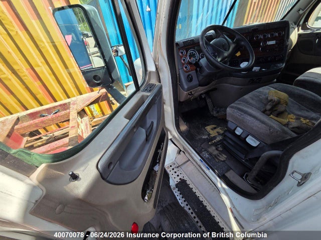 Freightliner Cascadia 125 2016 3AKJGLD59GSGX9511 Image 12