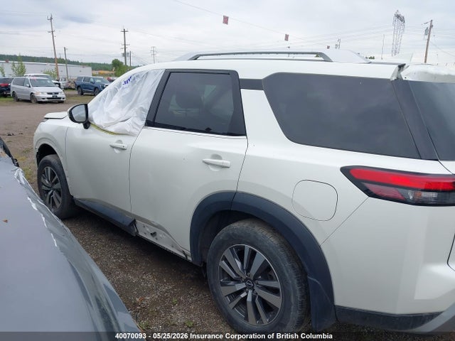 5N1DR3CE5NC224284 Nissan Pathfinder Sl