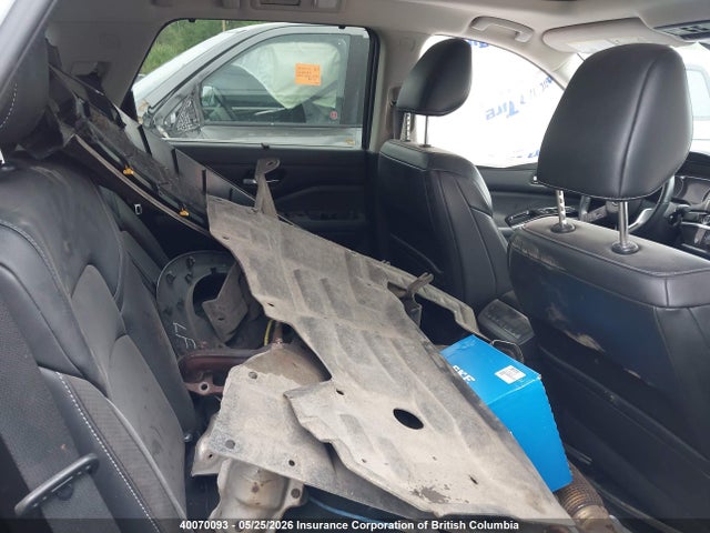 5N1DR3CE5NC224284 Nissan Pathfinder Sl