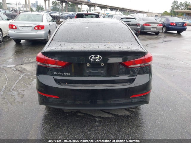 2017 Hyundai Elantra Le მანქანა იყიდება აუქციონზე, vin: 5NPD74LF8HH123872, აუქციონის ნომერი: 40070124