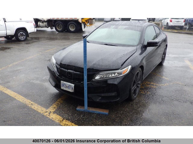 Auction sale of the 2017 Honda Accord Touring, vin: 1HGCT1A01HA800287, lot number: 40070126