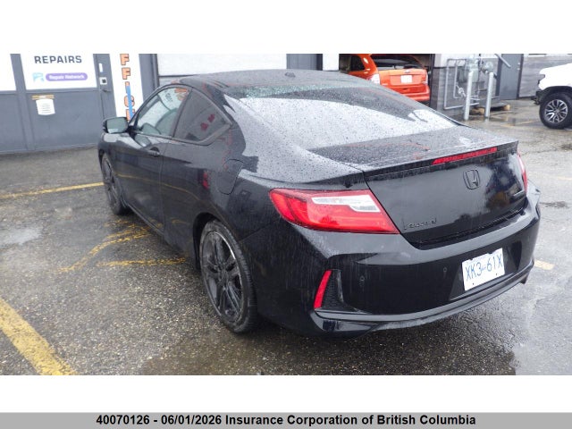 Auction sale of the 2017 Honda Accord Touring, vin: 1HGCT1A01HA800287, lot number: 40070126