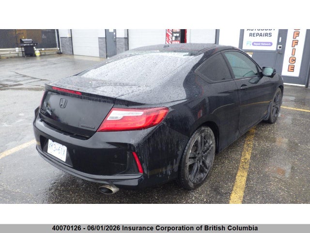 Auction sale of the 2017 Honda Accord Touring, vin: 1HGCT1A01HA800287, lot number: 40070126