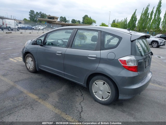 40070201 :رقم المزاد ، JHMGE8H57BC802348 vin ، 2011 Honda Fit مزاد بيع