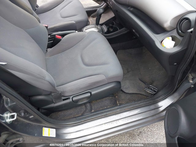 40070201 :رقم المزاد ، JHMGE8H57BC802348 vin ، 2011 Honda Fit مزاد بيع