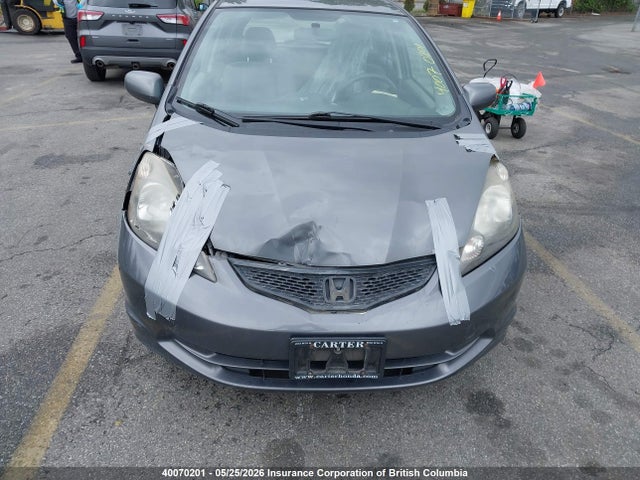 40070201 :رقم المزاد ، JHMGE8H57BC802348 vin ، 2011 Honda Fit مزاد بيع