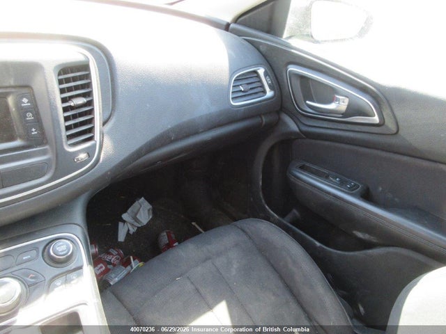 Chrysler 200 2015 1C3CCCFBXFN549803 Image 8