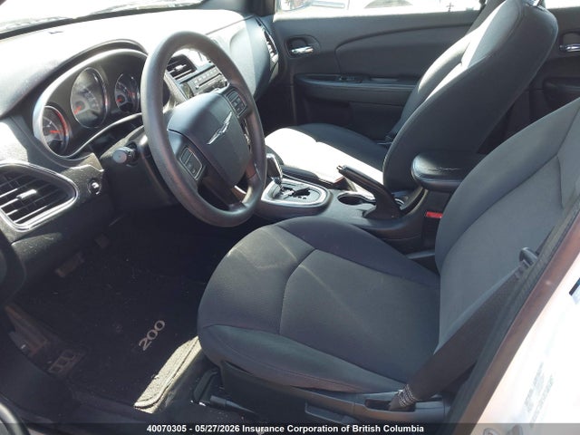 Auction sale of the 2013 Chrysler 200, vin: 1C3CCBAB6DN523617, lot number: 40070305