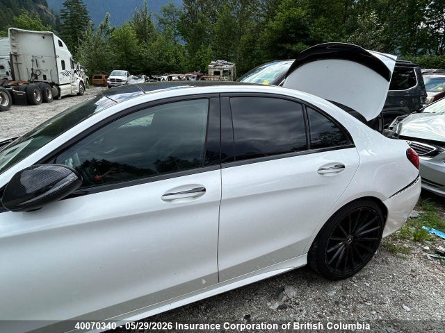 40070340 :رقم المزاد ، 55SWF8EB3KU301334 vin ، 2019 Mercedes-benz C 300 4mati مزاد بيع