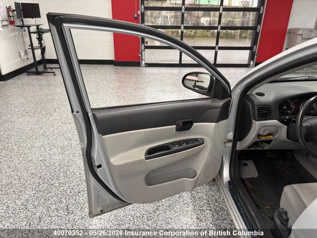 2008 Hyundai Accent Gl/gls/l მანქანა იყიდება აუქციონზე, vin: KMHCN45C38U243763, აუქციონის ნომერი: 40070352
